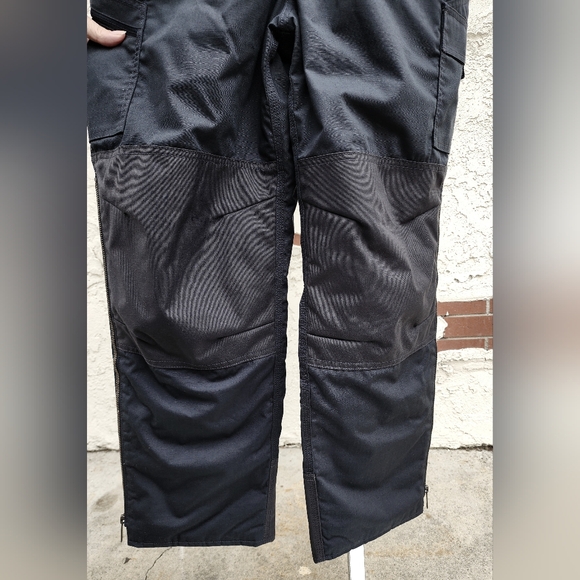 SMALL SHORT Delta Airlines Ground Crew Maintenance Insulated Overalls Bib Black - Picture 6 of 16